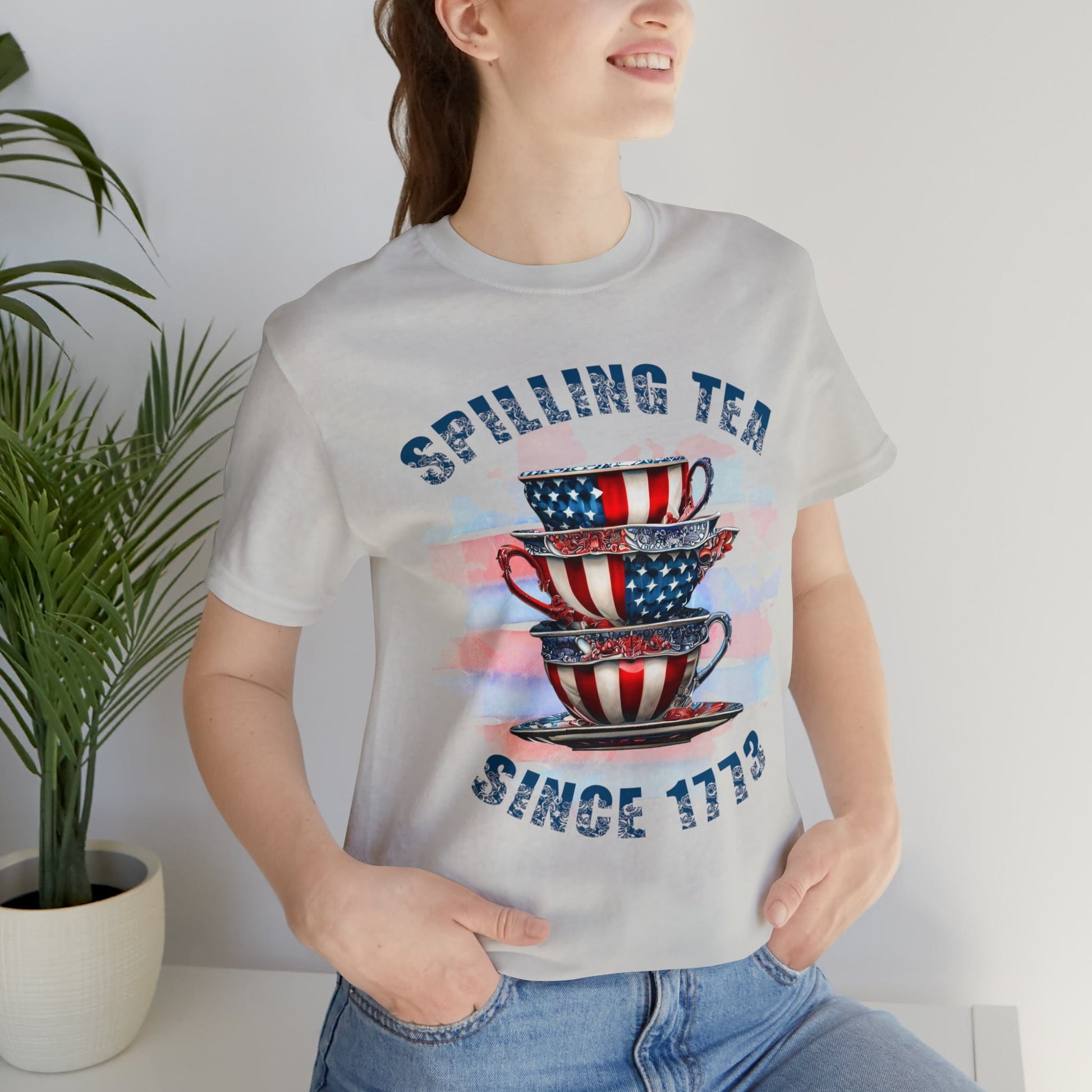 T-Shirt Spilling Tea Since 1773 | Jersey Short Sleeve Tee